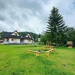M - Caloroczny Komfortowy Z Kominkiem, Duzym Ogrodem, Miejscem Na Ognisko, Dla 8 Osob *
