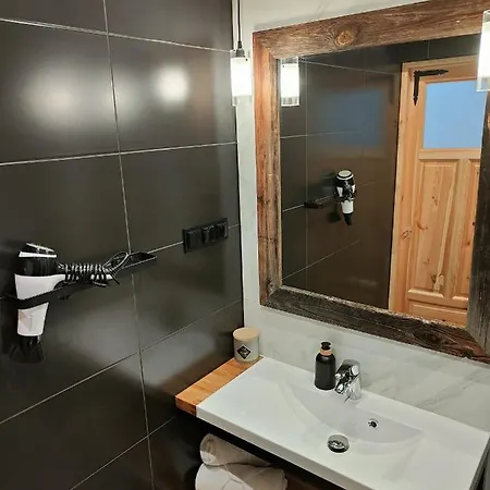 M - Caloroczny Komfortowy Z Kominkiem, Duzym Ogrodem, Miejscem Na Ognisko, Dla 8 Osob * زاكوباني