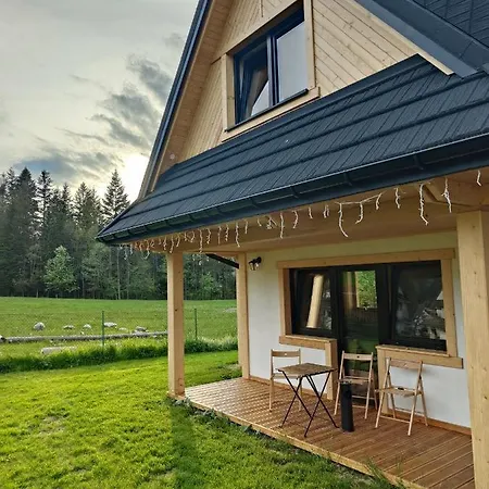 度假居 M - Caloroczny Komfortowy Z Kominkiem, Duzym Ogrodem, Miejscem Na Ognisko, Dla 8 Osob